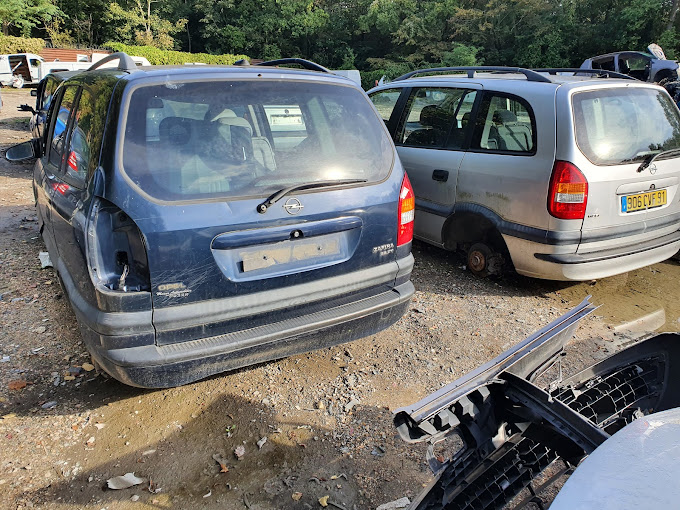 Aperçu des activités de la casse automobile APRC située à CLICHY-SOUS-BOIS (93390)